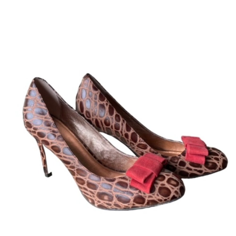 Miss Albright Pumps